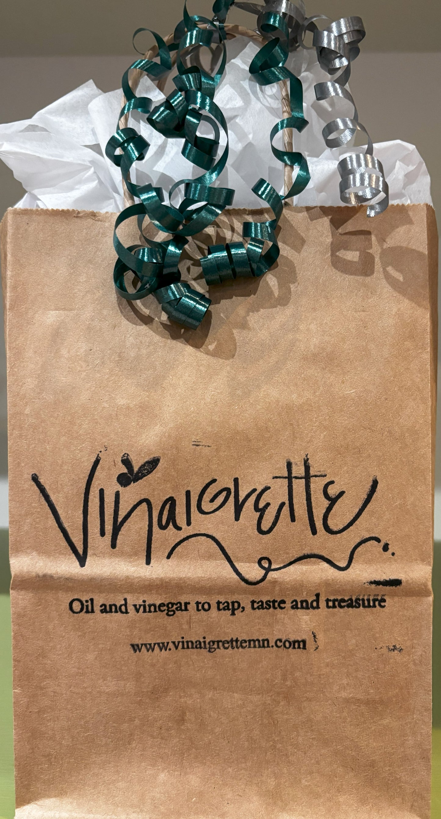 Italian Olive Oil & 18 Year Aged Balsamic Vinegar Gift Bag